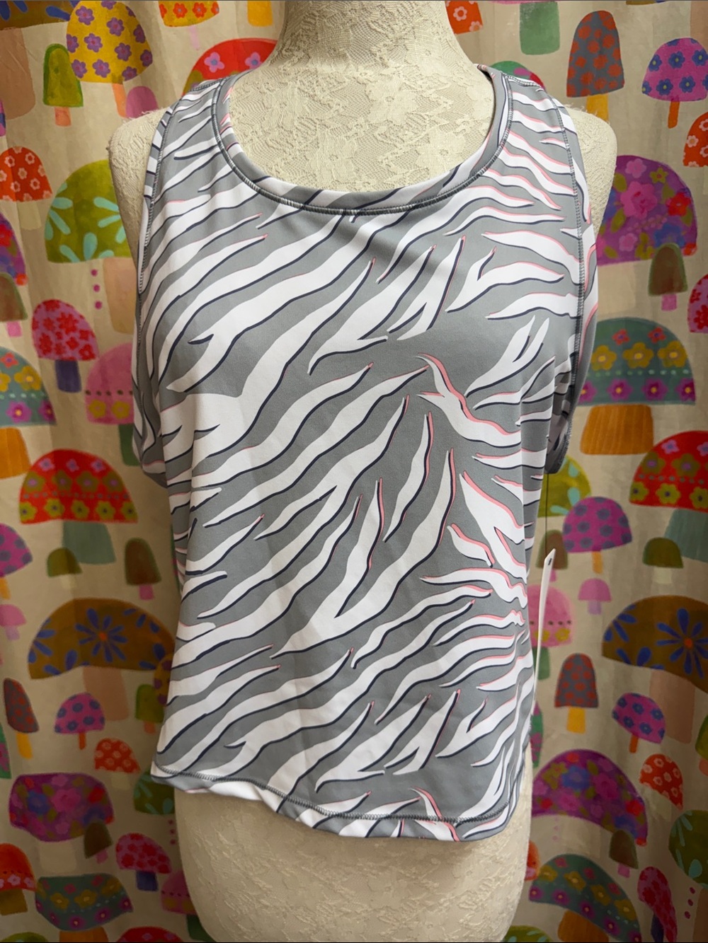 90 Degree Cropped Racer Back Tank. Medium. NWT